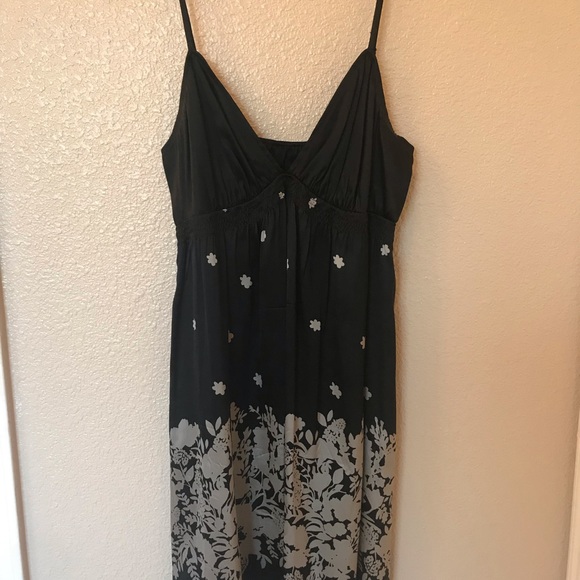 Express dress - Picture 2 of 5